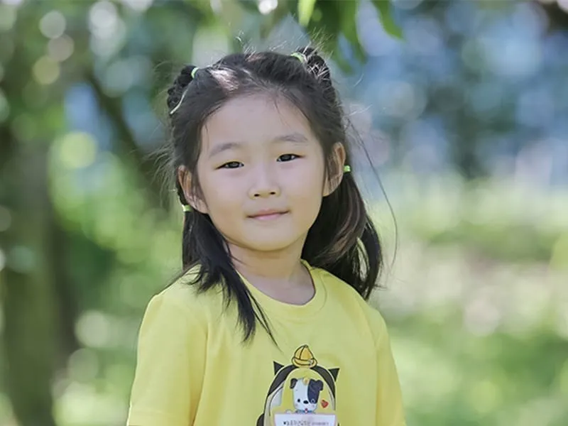 졸업앨범 웃는 얼굴